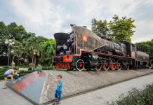 Bên trong xưởng xe lửa gần 120 tuổi ở Bình Dương