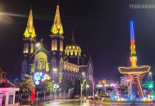 Ngắm bộ ảnh Thủ Dầu Một lung linh, huyền ảo dưới mưa đêm