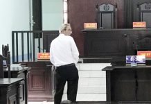 Bình Dương: 3 năm tù cho thầy giáo 60 tuổi dâm ô học sinh ở lớp học thêm tại nhà