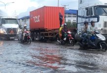 Bình Dương: Đường chậm thi công thành bẫy tử thần tiếp tục gây tai nạn thương tâm