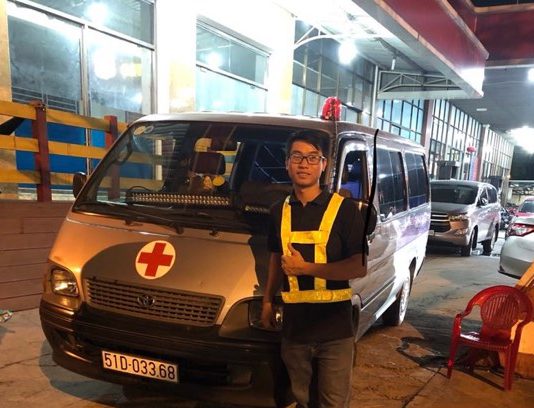 Bình Dương: Xe cứu thương miễn phí của người hùng bóng đêm