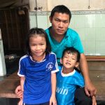 Phú Giáo: Xúc động người cha bị bệnh động kinh, một mình nuôi 2 con nhỏ