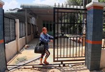 Bàu Bàng: Mẹ bán đất, con đòi lại nhà: Người mua chịu thiệt!