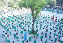 Chưa có quyết định chính thức khi nào học sinh cả nước sẽ đi học trở lại