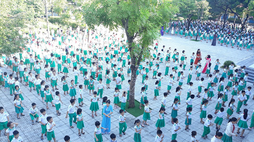 Chưa có quyết định chính thức khi nào học sinh cả nước sẽ đi học trở lại